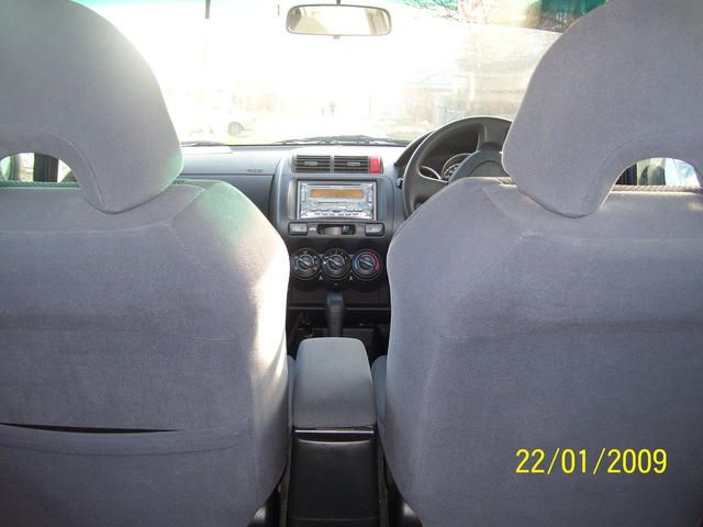 2002 Honda Fit