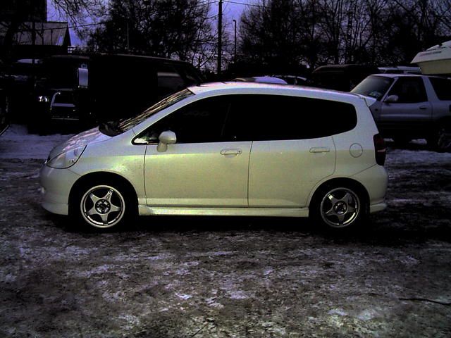 2002 Honda Fit