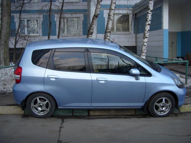 2002 Honda Fit