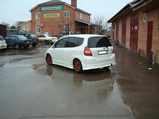 2002 Honda Fit