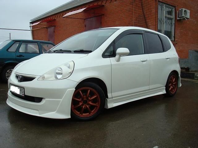 2002 Honda Fit