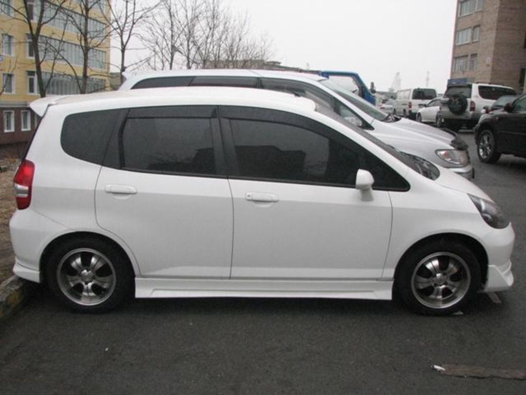 2002 Honda Fit