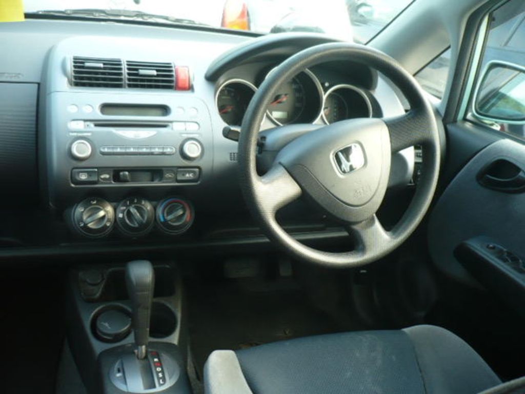 2002 Honda Fit