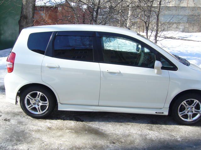 2002 Honda Fit