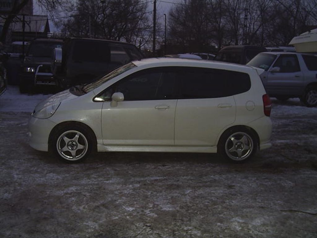 2002 Honda Fit