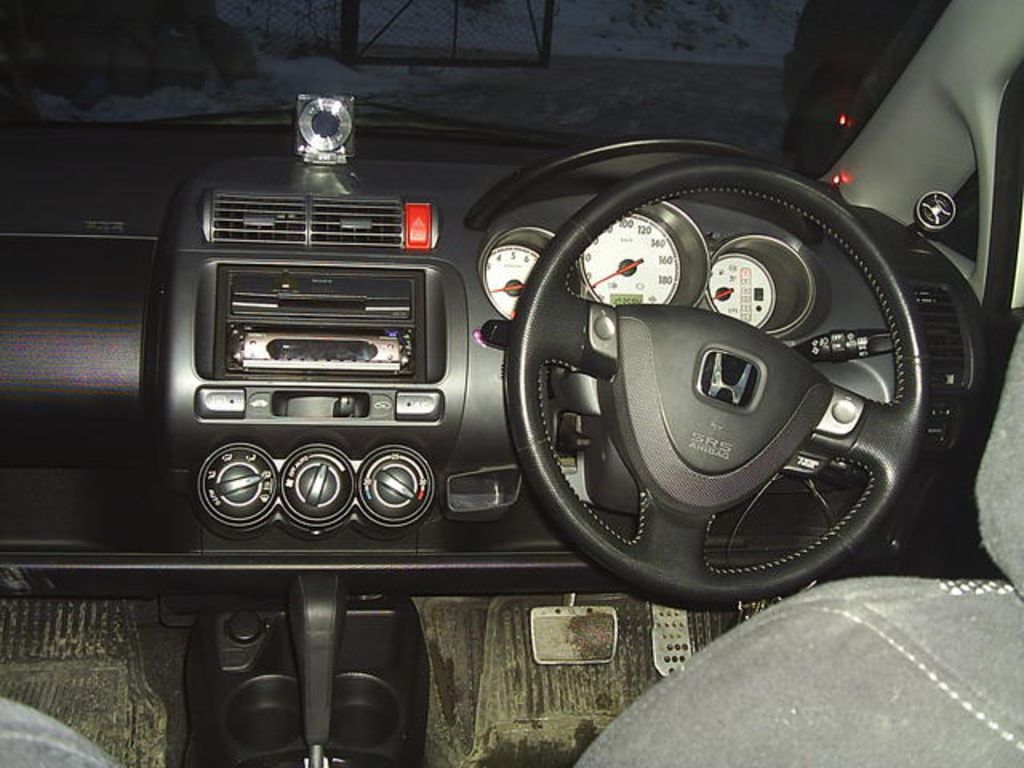 2002 Honda Fit