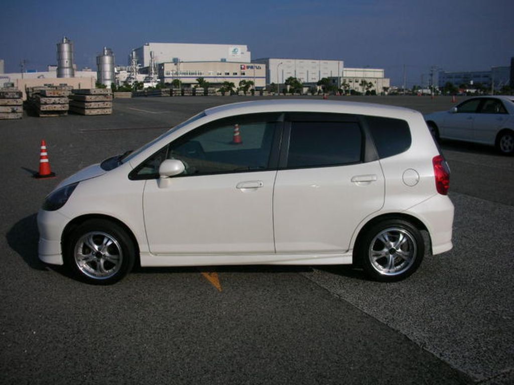 2002 Honda Fit