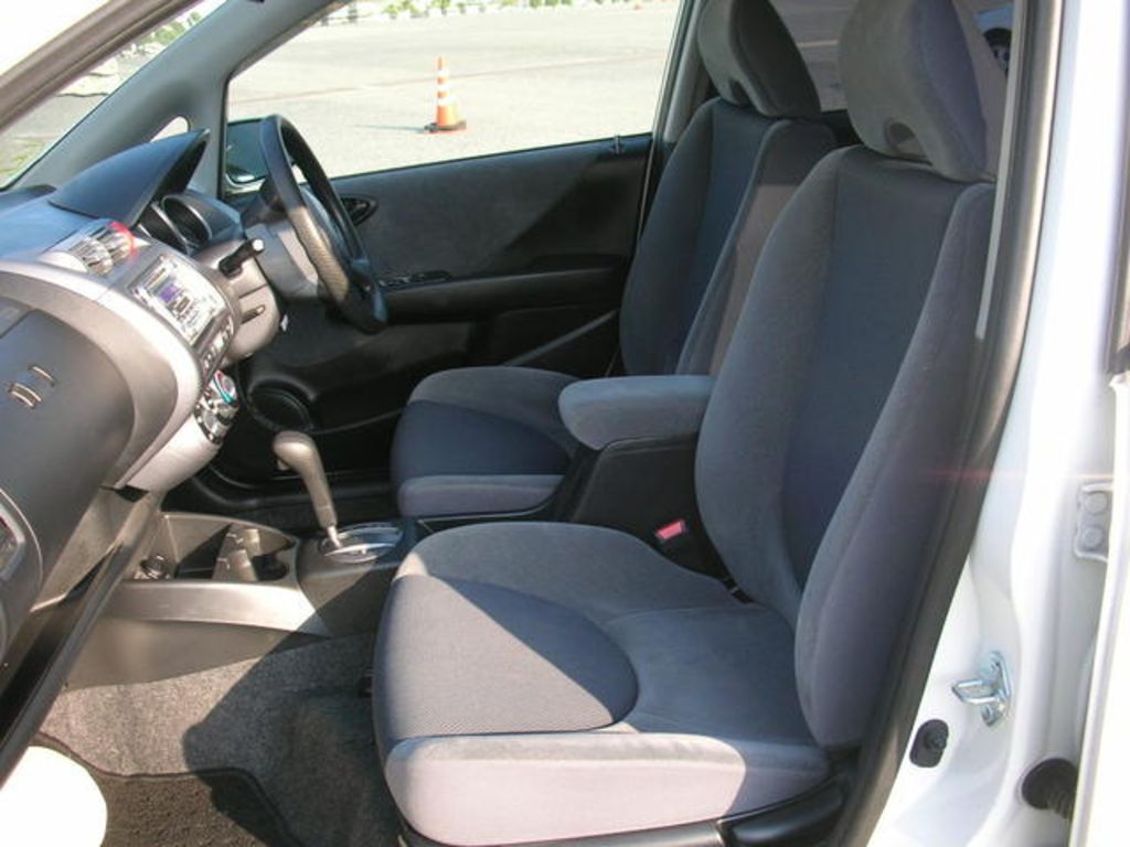 2002 Honda Fit