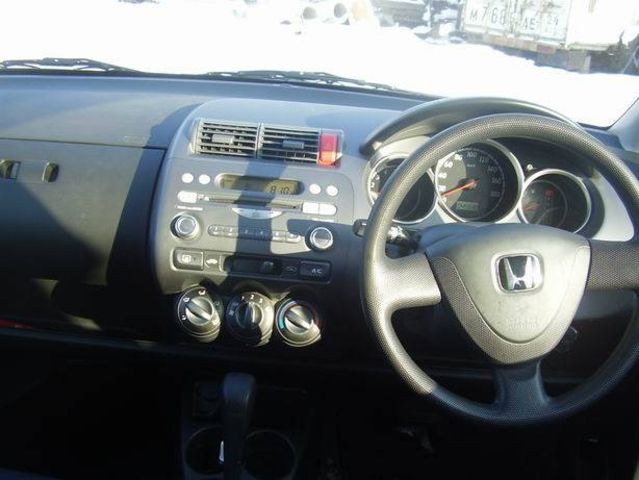 2002 Honda Fit