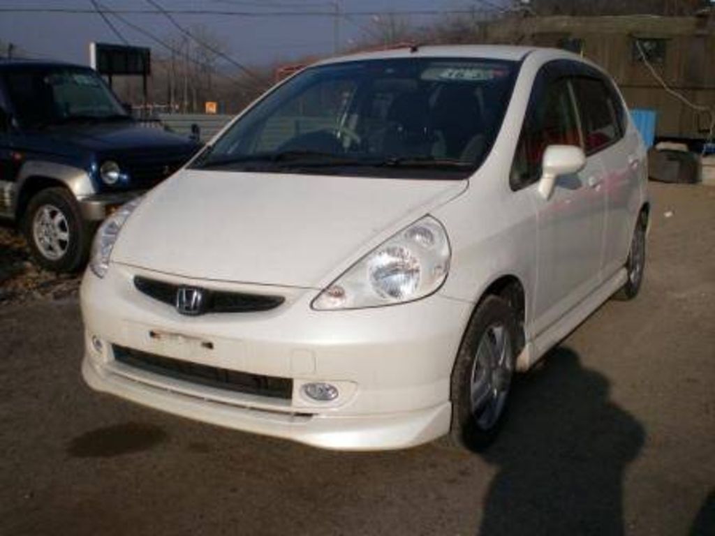 2002 Honda Fit