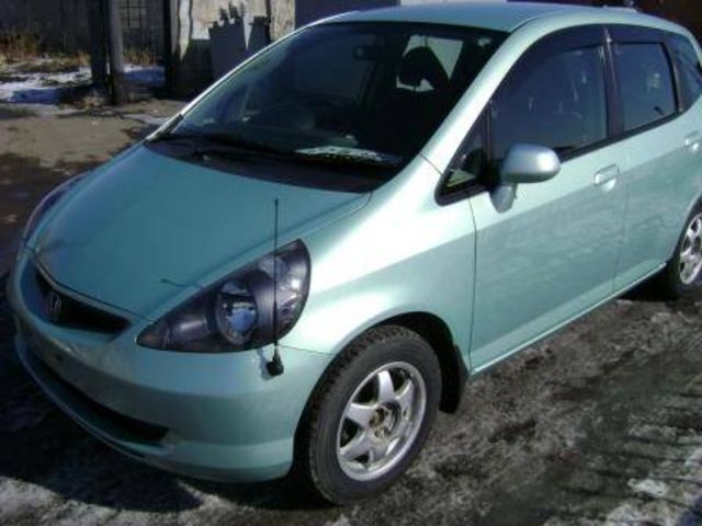 2002 Honda Fit