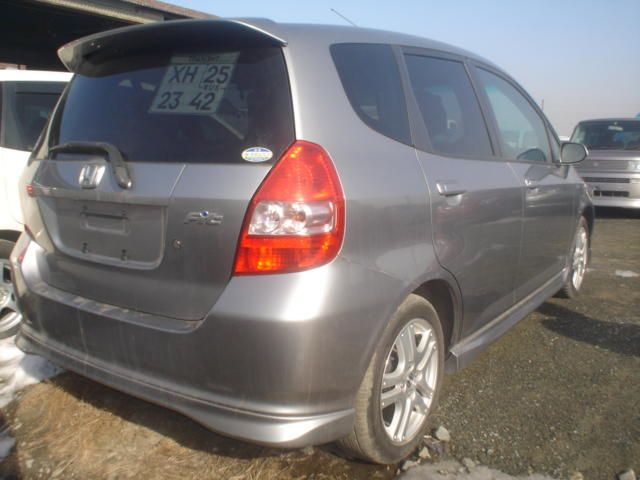 2002 Honda Fit