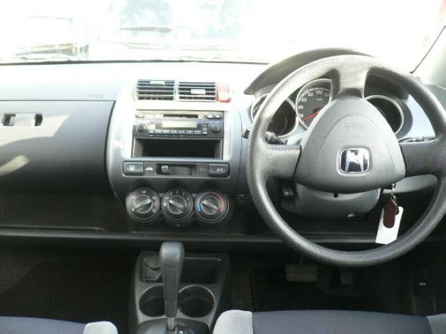 2002 Honda Fit