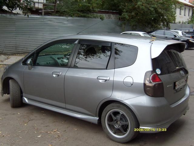 2002 Honda Fit