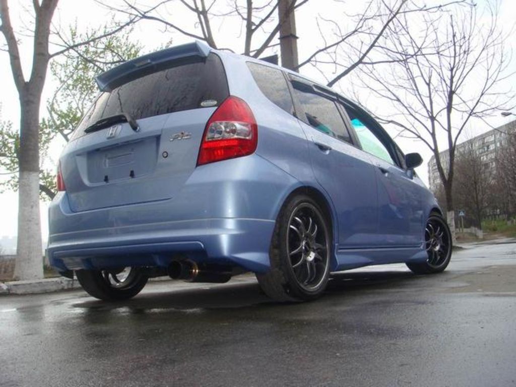 2002 Honda Fit