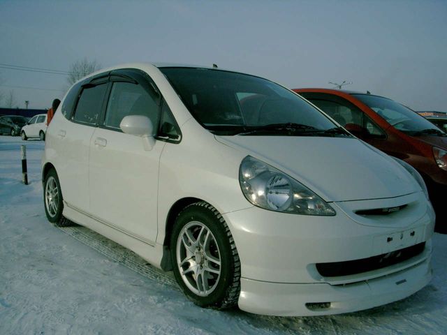 2002 Honda Fit