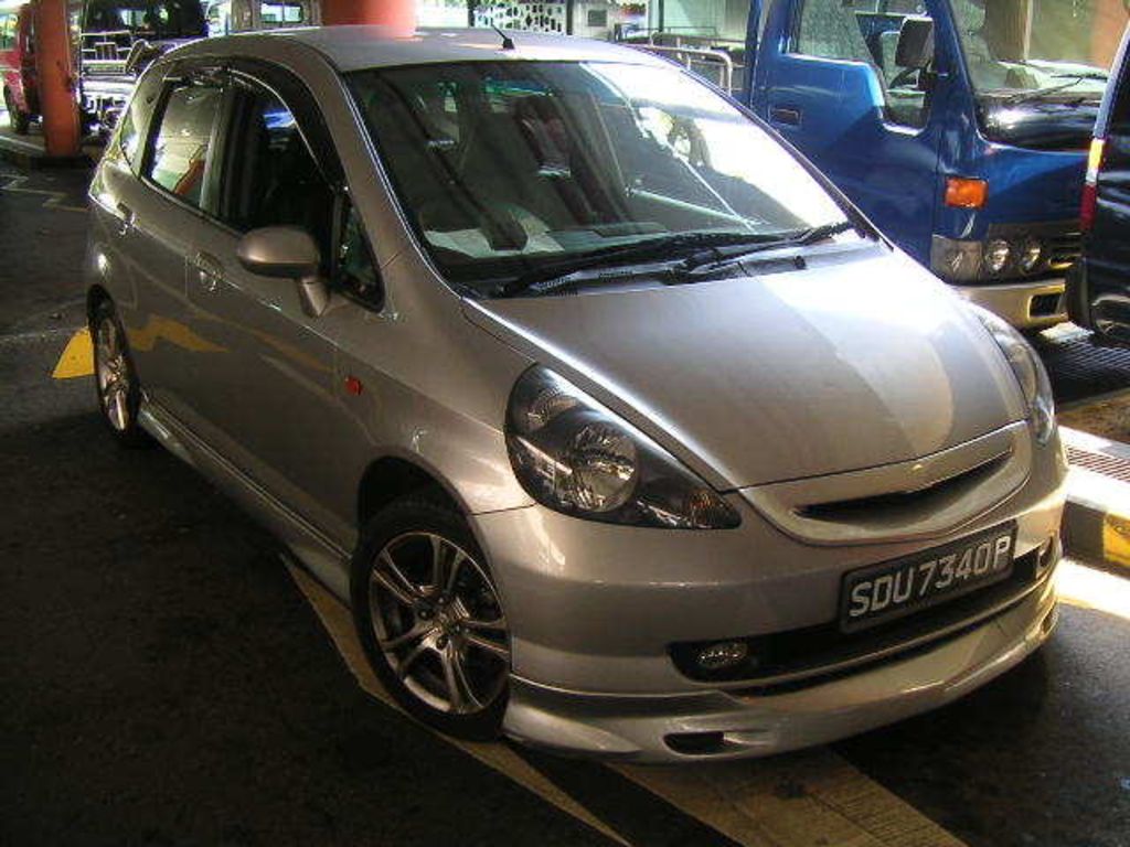 2002 Honda Fit