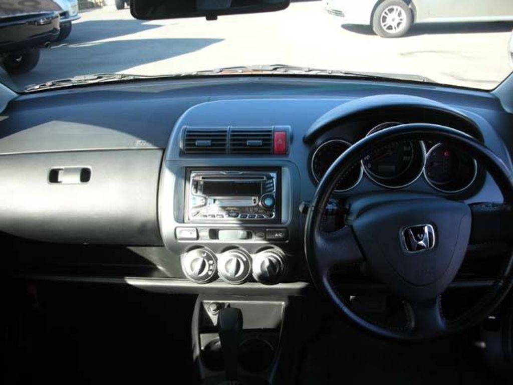 2002 Honda Fit