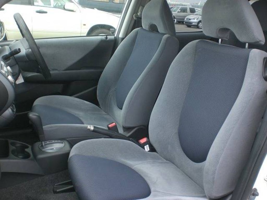 2002 Honda Fit