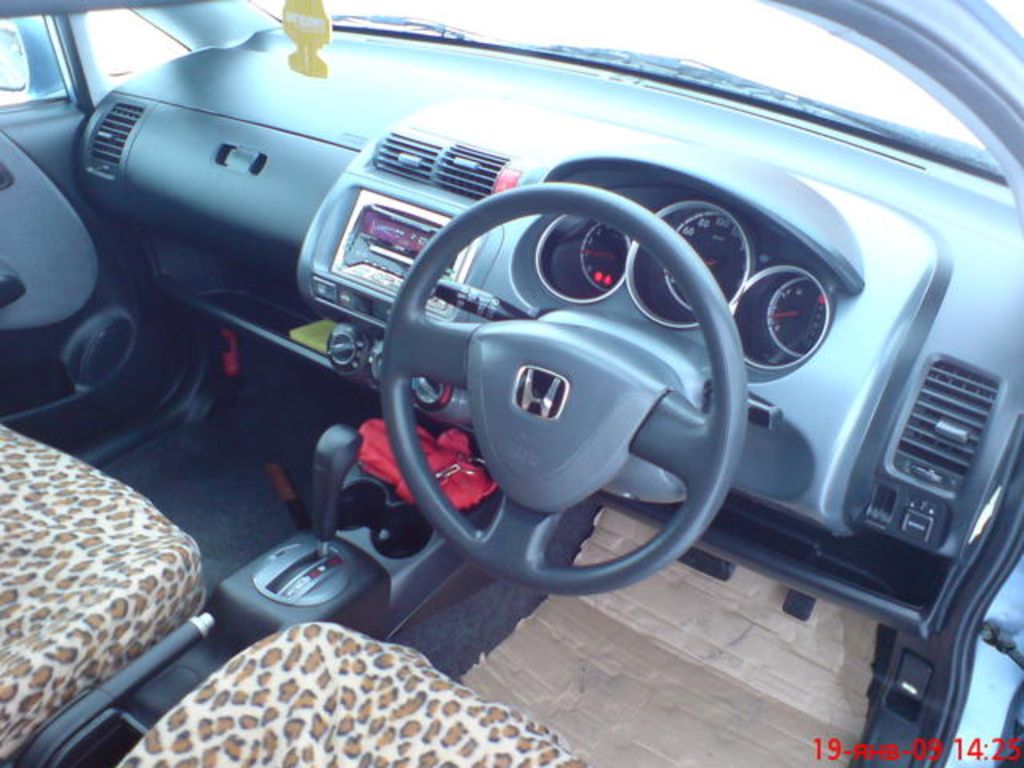 2002 Honda Fit