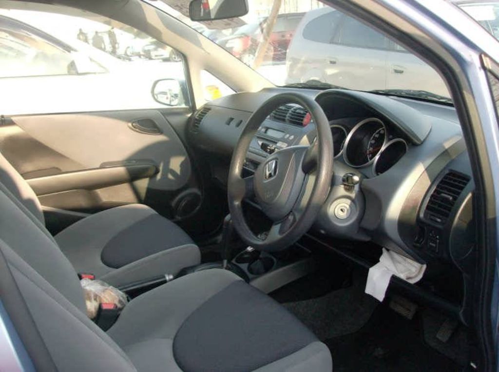 2002 Honda Fit