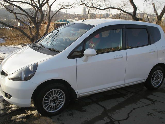 2002 Honda Fit