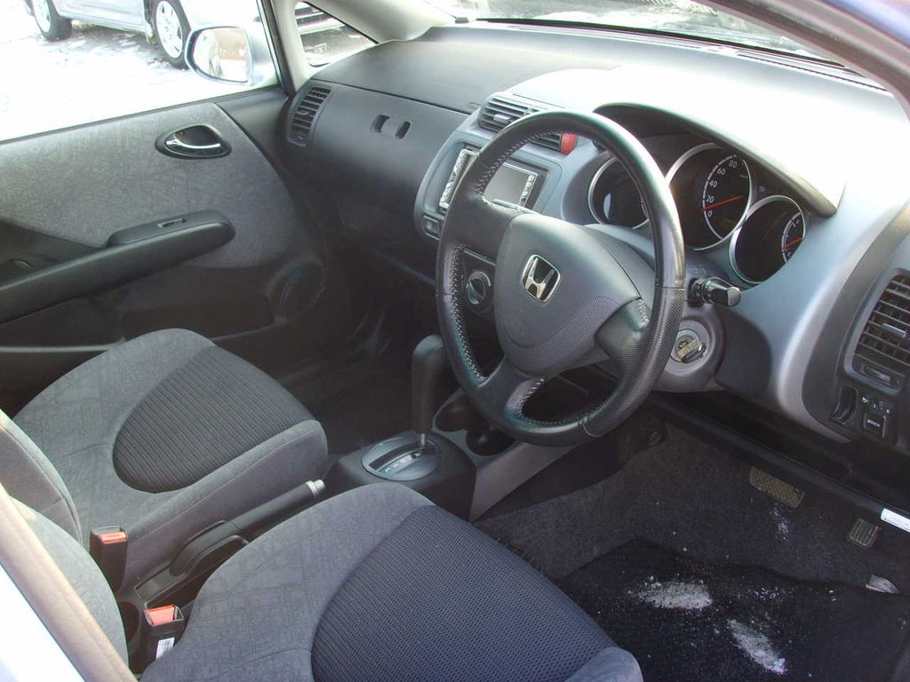 2002 Honda Fit