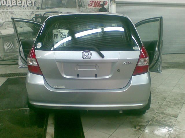 2002 Honda Fit