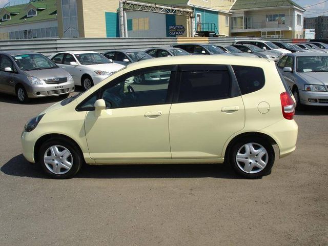 2002 Honda Fit