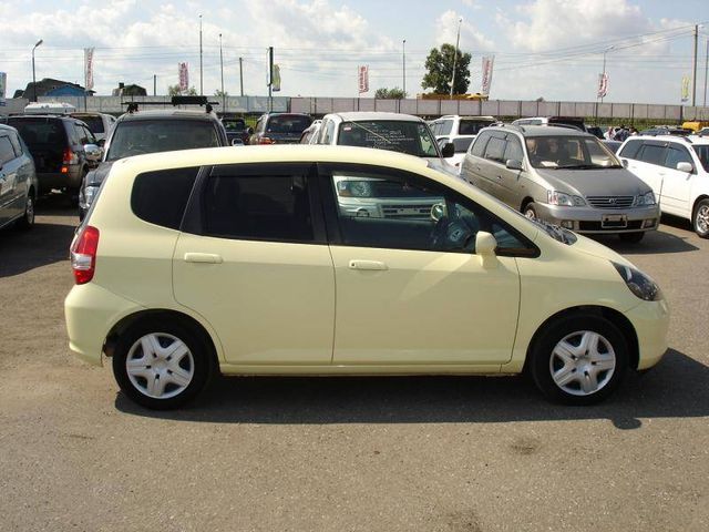 2002 Honda Fit