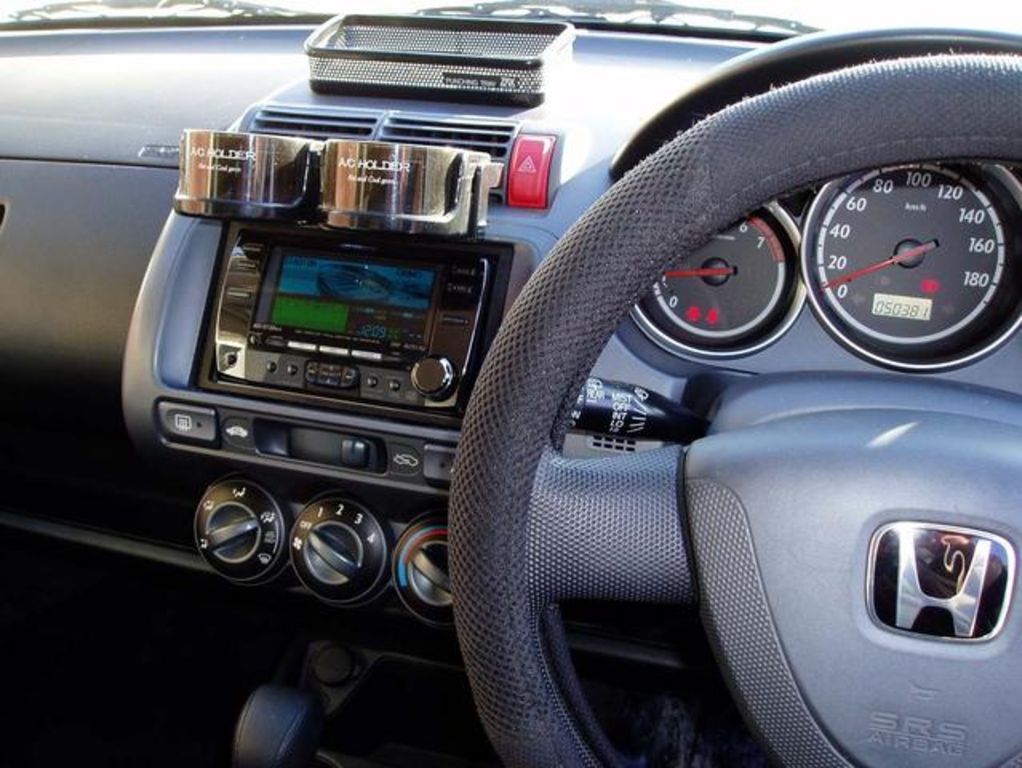 2002 Honda Fit