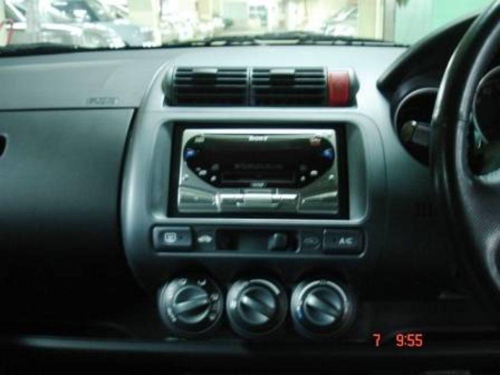 2002 Honda Fit