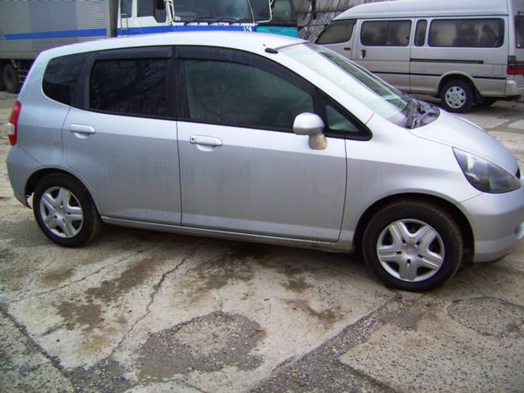 2002 Honda Fit
