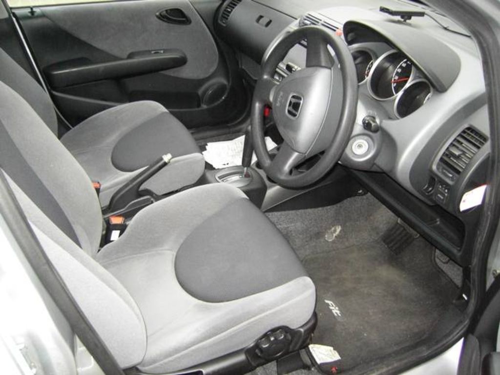 2002 Honda Fit