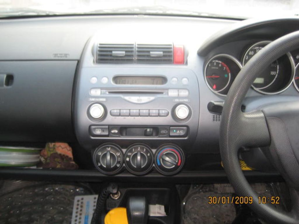 2002 Honda Fit