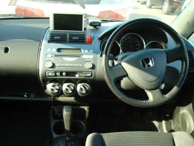 2002 Honda Fit