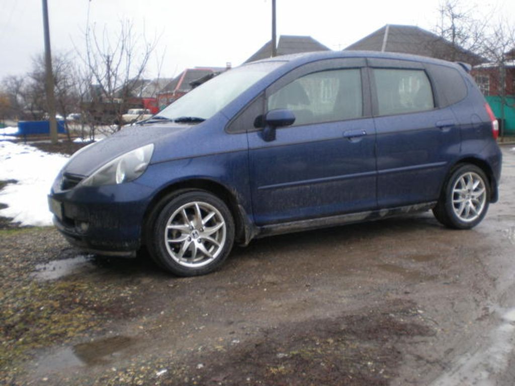 2002 Honda Fit