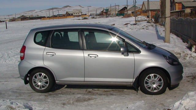 2002 Honda Fit