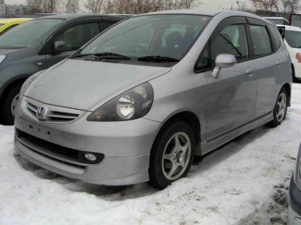 2002 Honda Fit