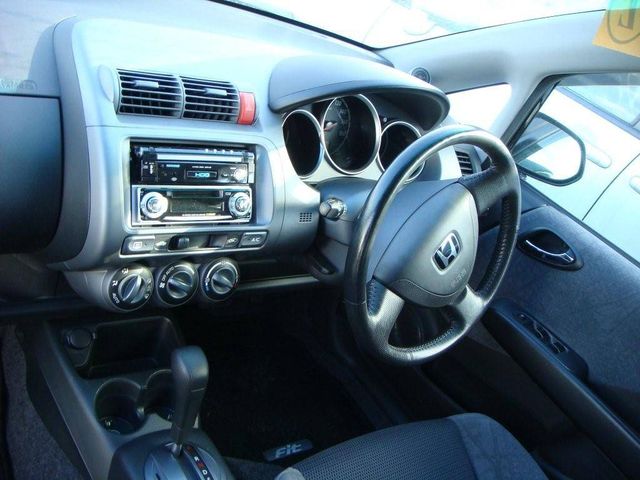 2002 Honda Fit