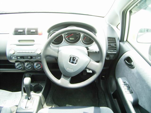 2002 Honda Fit Pics