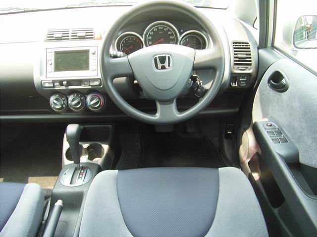 2002 Honda Fit Pictures