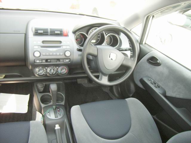 2002 Honda Fit Pictures