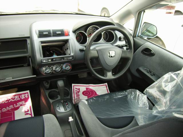 2002 Honda Fit Pictures