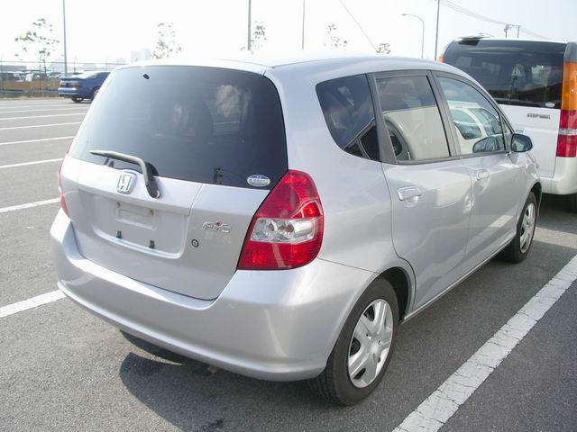 2002 Honda Fit Pictures
