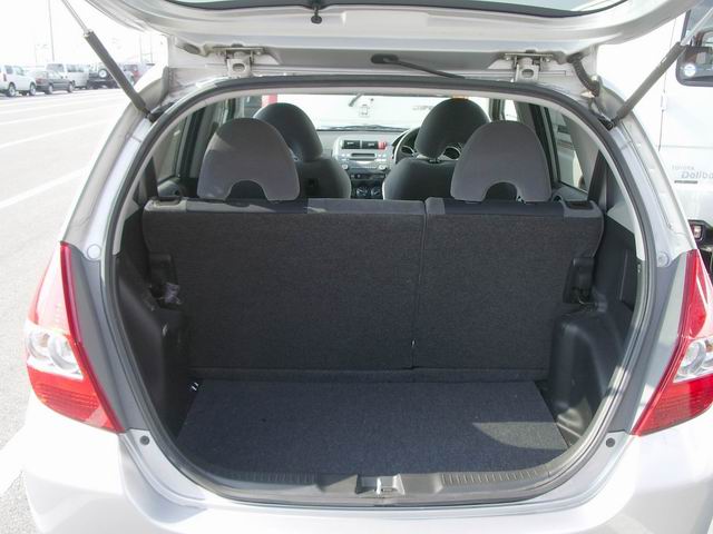 2002 Honda Fit Photos