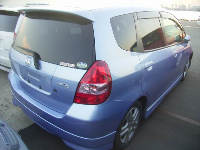 2002 Honda Fit Photos