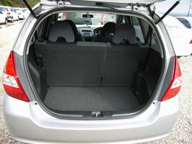 2002 Honda Fit Pictures