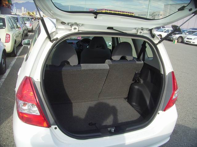 2002 Honda Fit Photos