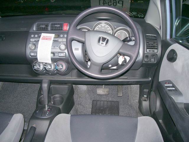 2002 Honda Fit Pics